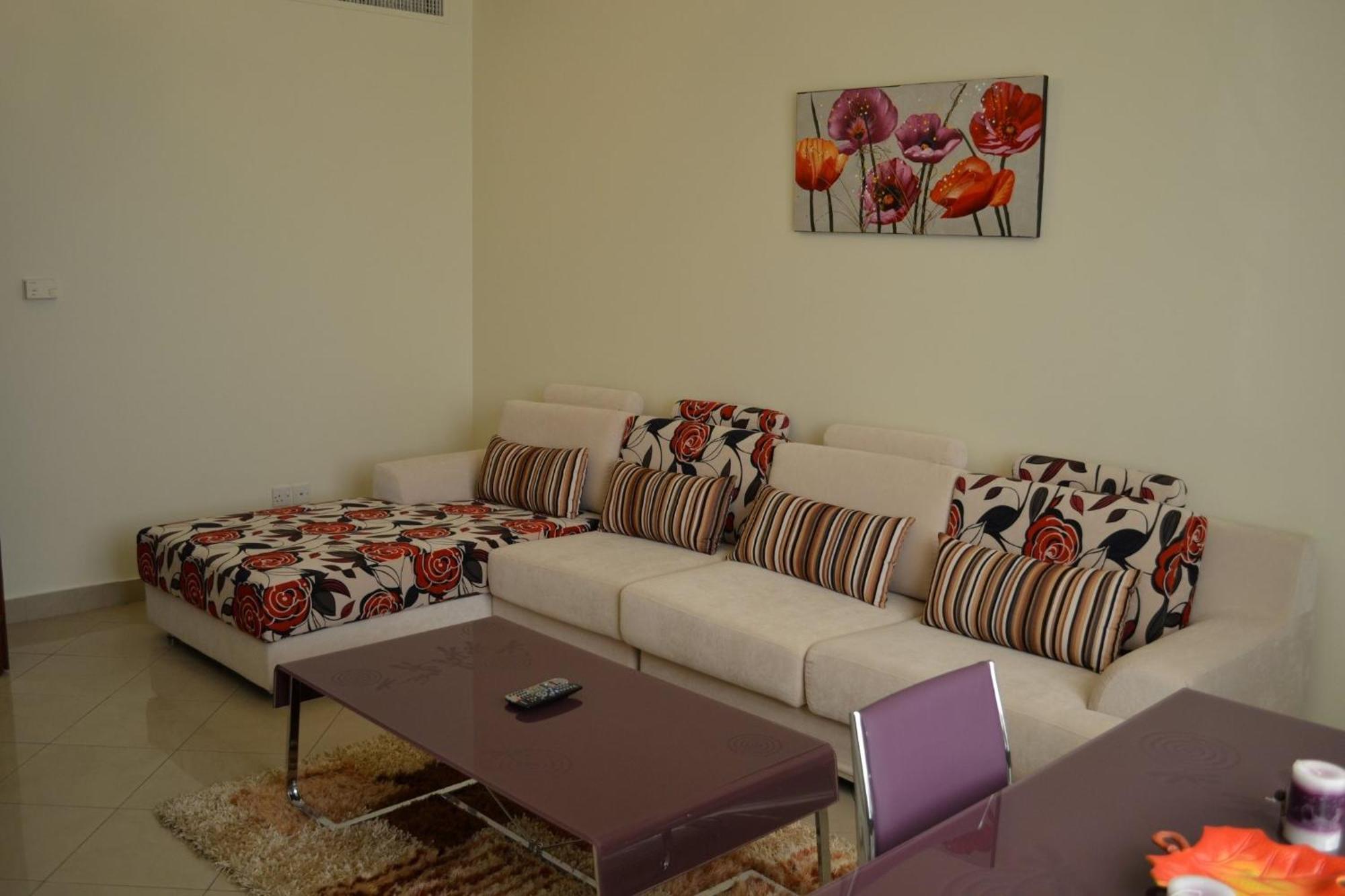 Abu Dhabi Plaza Hotel Apartments Exterior foto