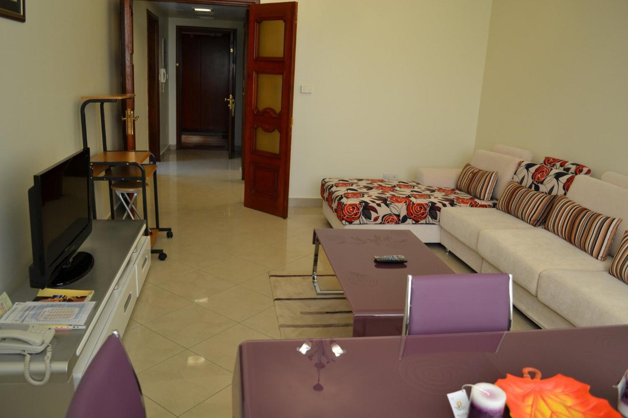 Abu Dhabi Plaza Hotel Apartments Exterior foto